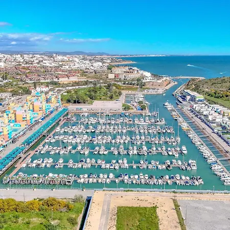 Апартаменти Jardins Da Marina Bi Marina