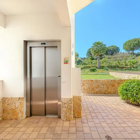 Jardins Da Marina Bi Marina * אלבופיירה